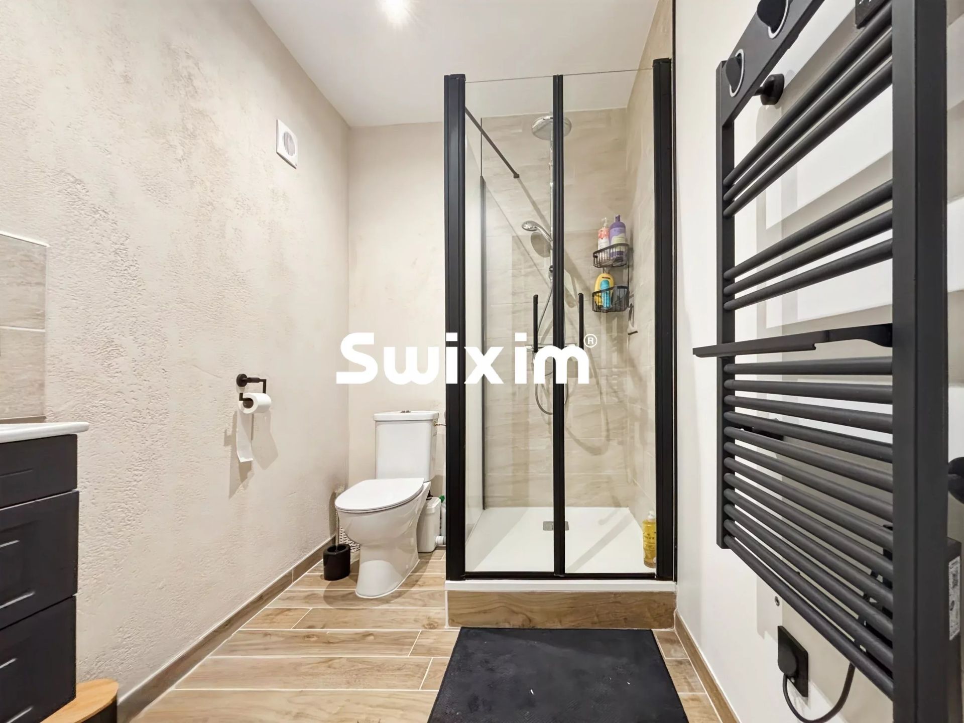 mas 8 Rooms for sale on Sauzet (26740)