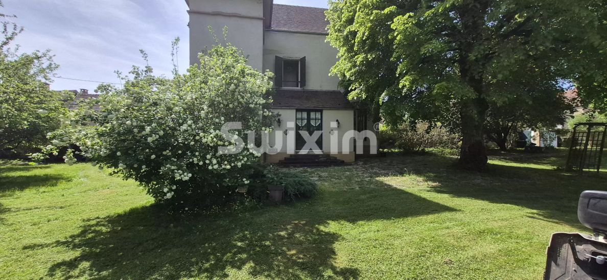 Sale House Noyers 214&nbsp;m²