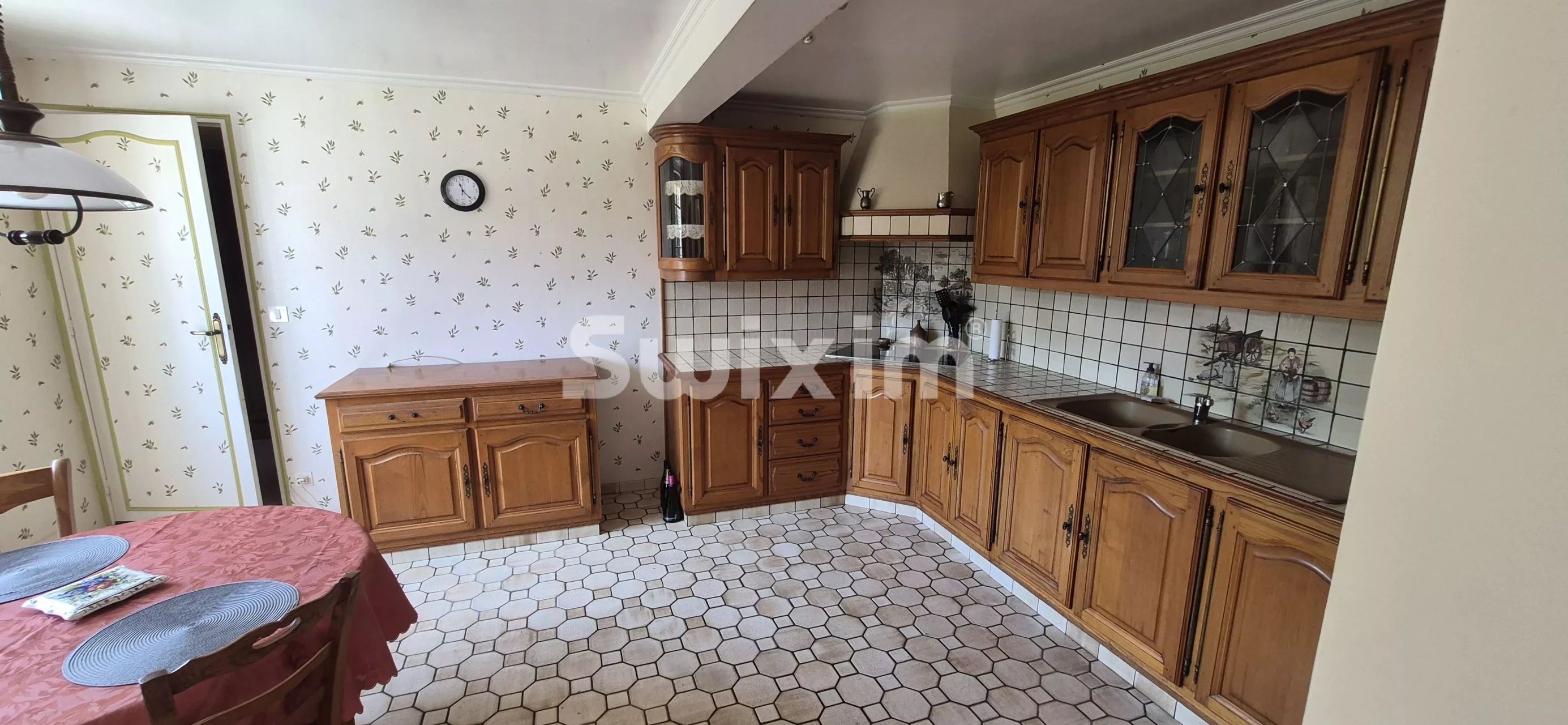 house for sale on Noyers (89310)