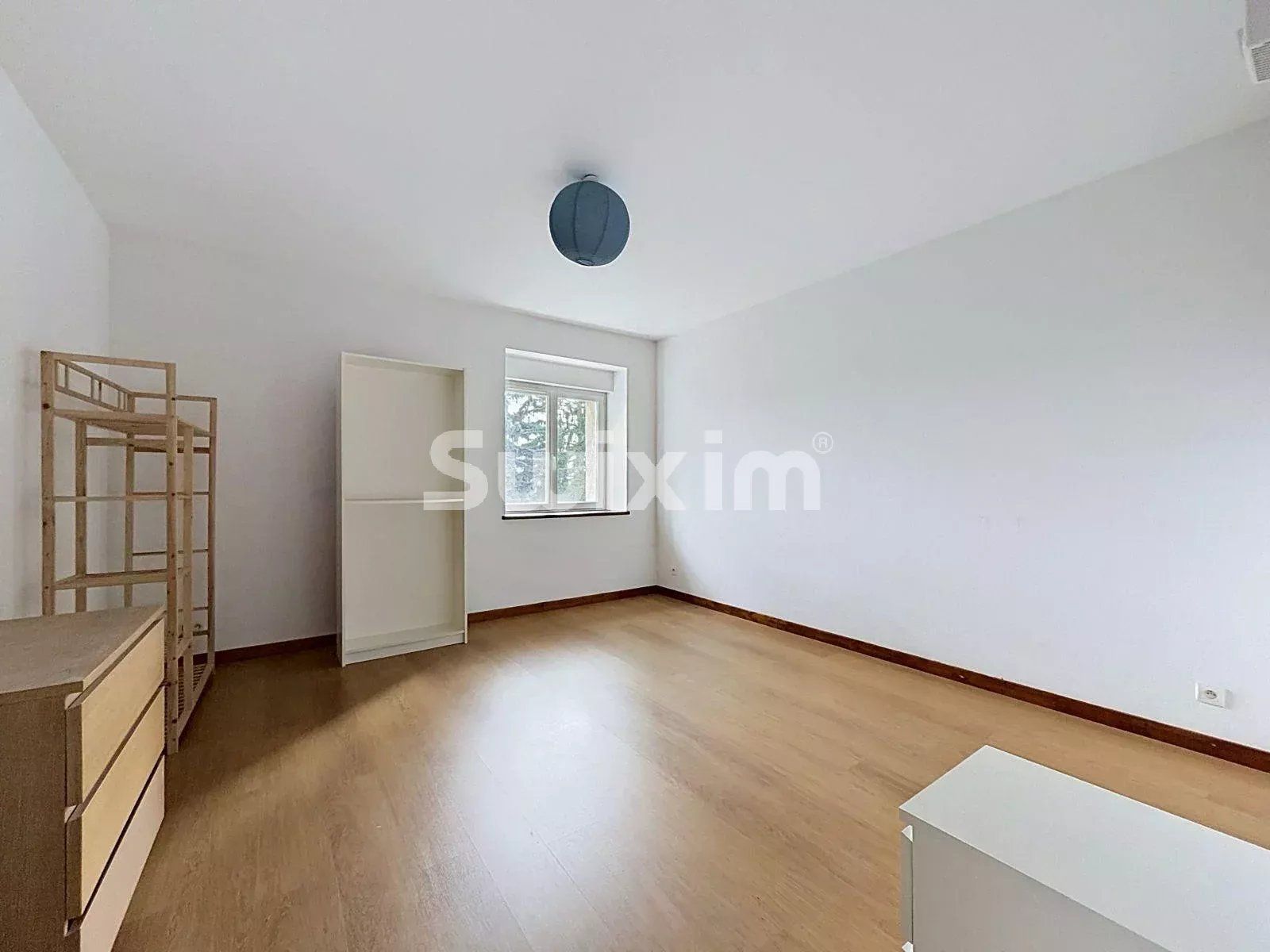 immeuble 16 Pièces en vente sur Challex (01630)