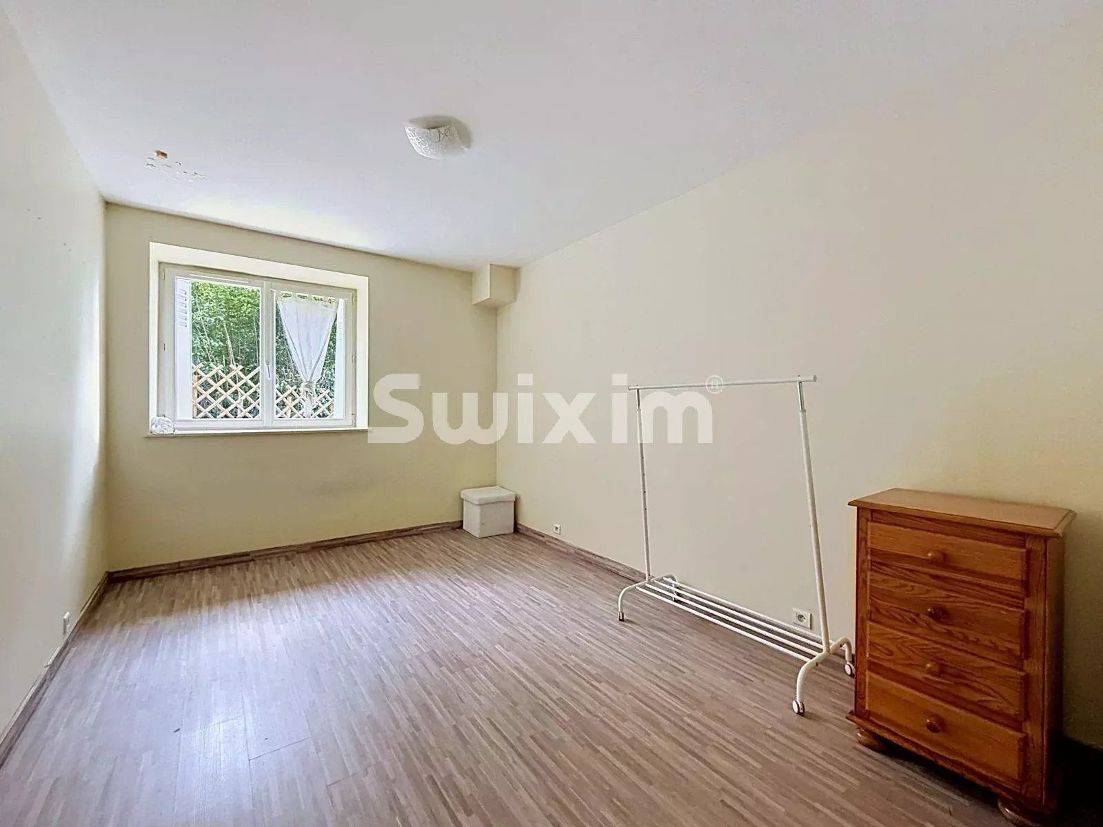 immeuble 16 Pièces en vente sur Challex (01630)