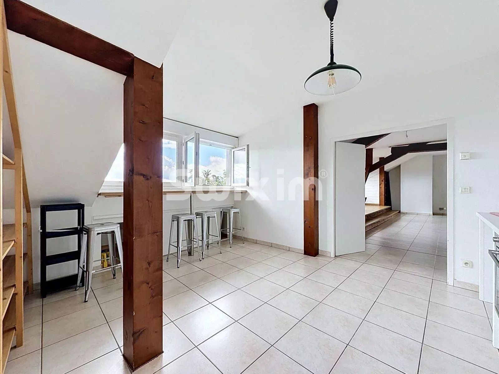 immeuble 16 Pièces en vente sur Challex (01630)
