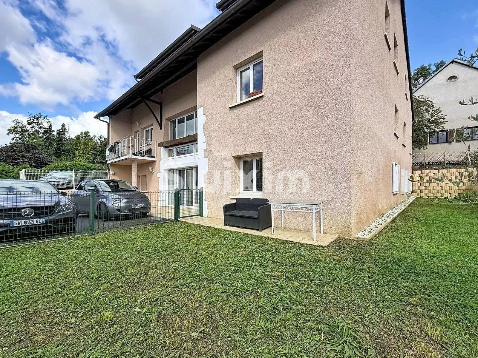 immeuble 16 Pièces en vente sur Challex (01630)