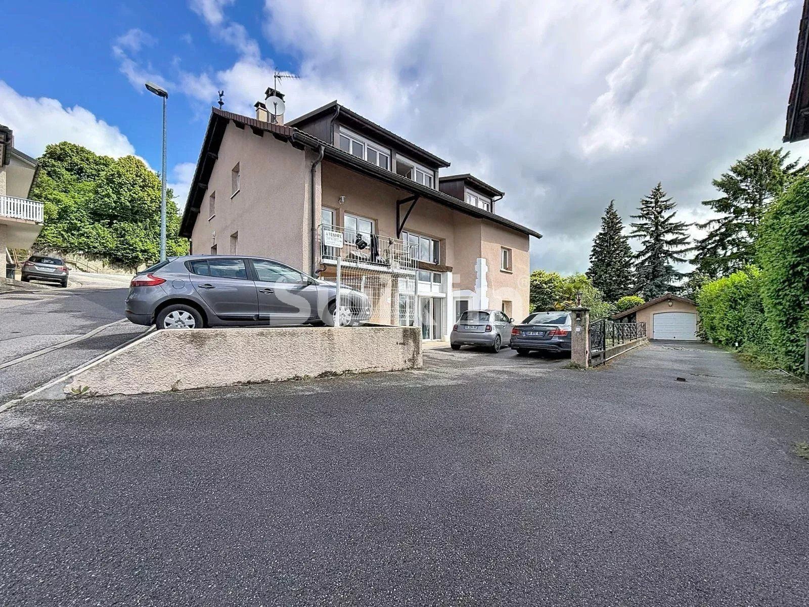 immeuble 16 Pièces en vente sur Challex (01630)
