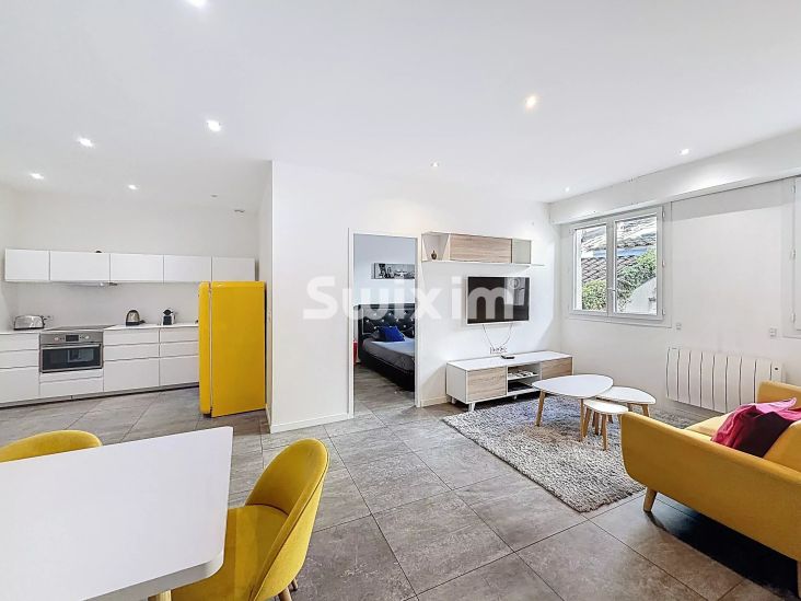 Sale Apartment Bordeaux 3&nbsp;Rooms 71&nbsp;m²