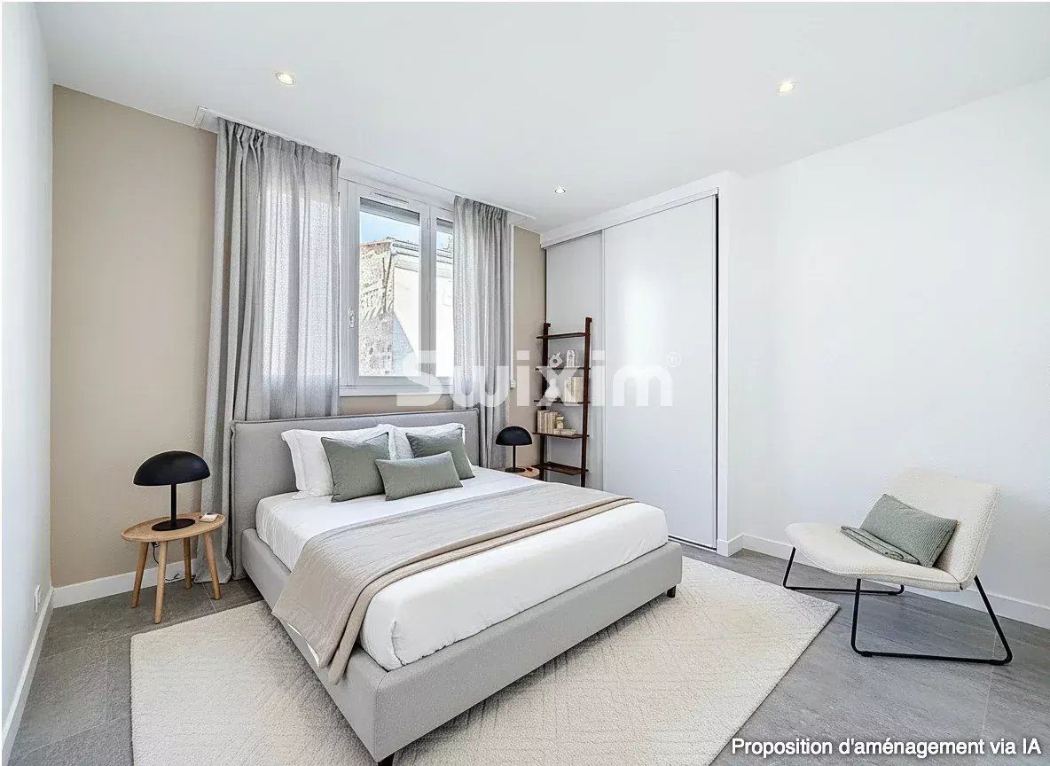 apartment 3 Rooms for sale on Bordeaux (33000)
