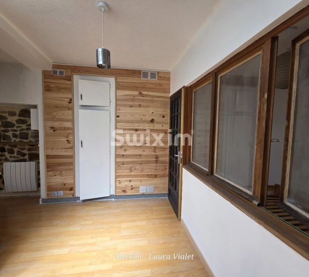 Vente Immeuble Poligny 9&nbsp;Pièces 206.59&nbsp;m²