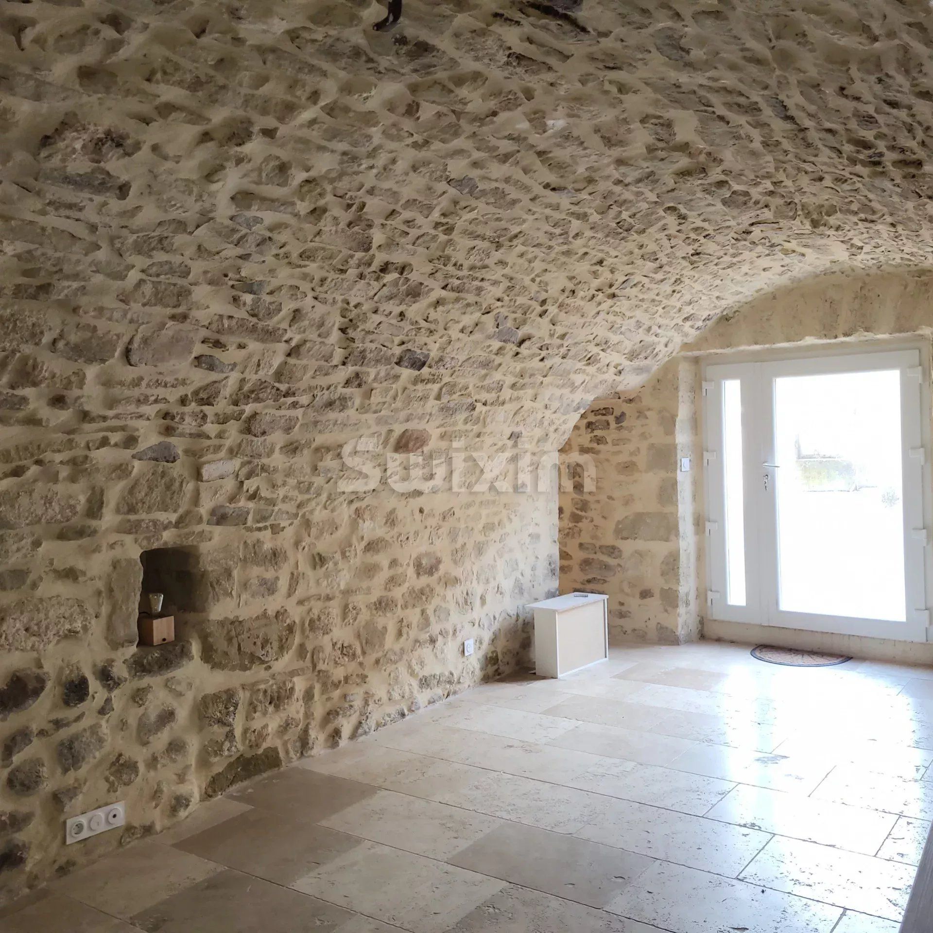 mas 3 Salas en alquiler en Saint-Hippolyte-de-Montaigu (30700)