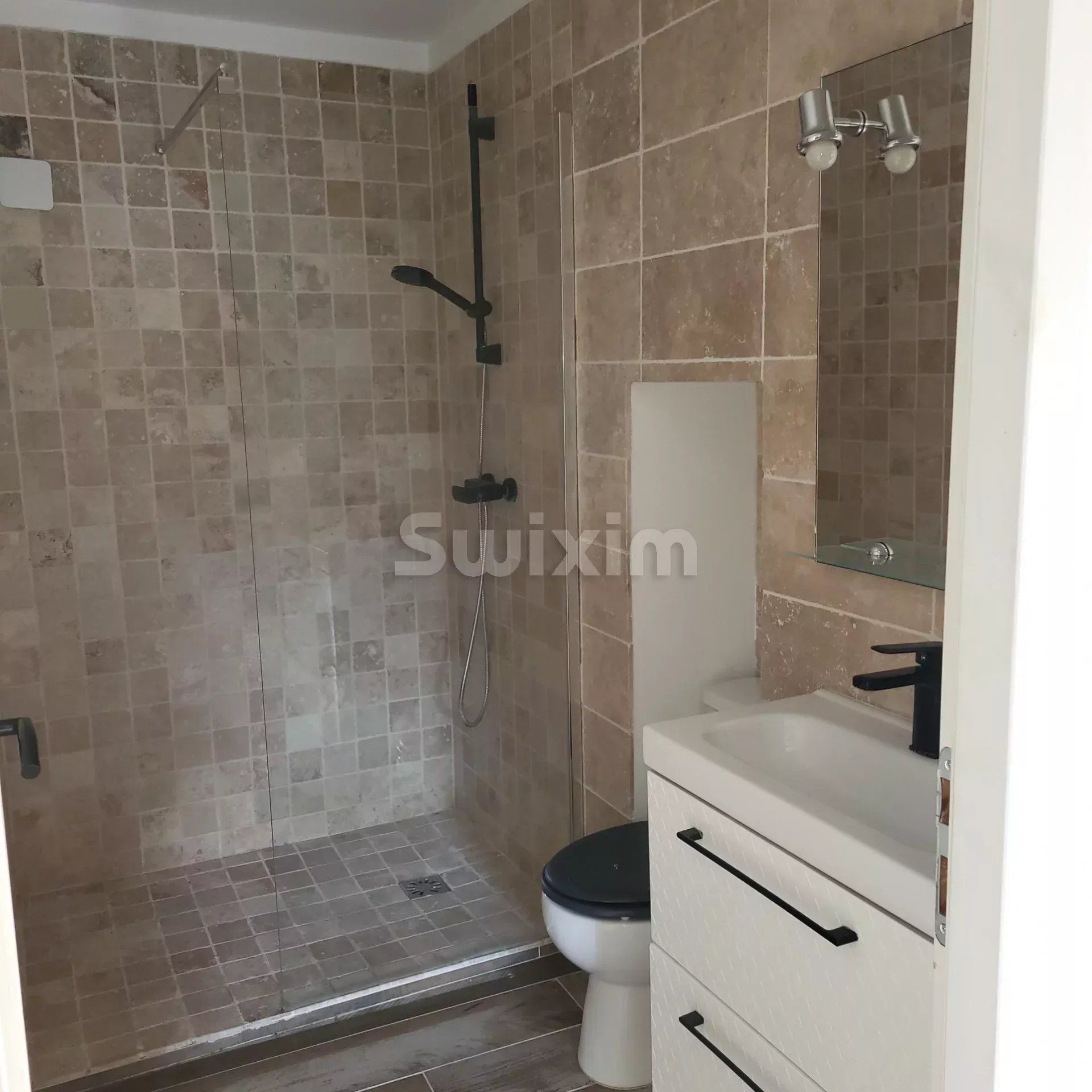 mas 3 Salas en alquiler en Saint-Hippolyte-de-Montaigu (30700)