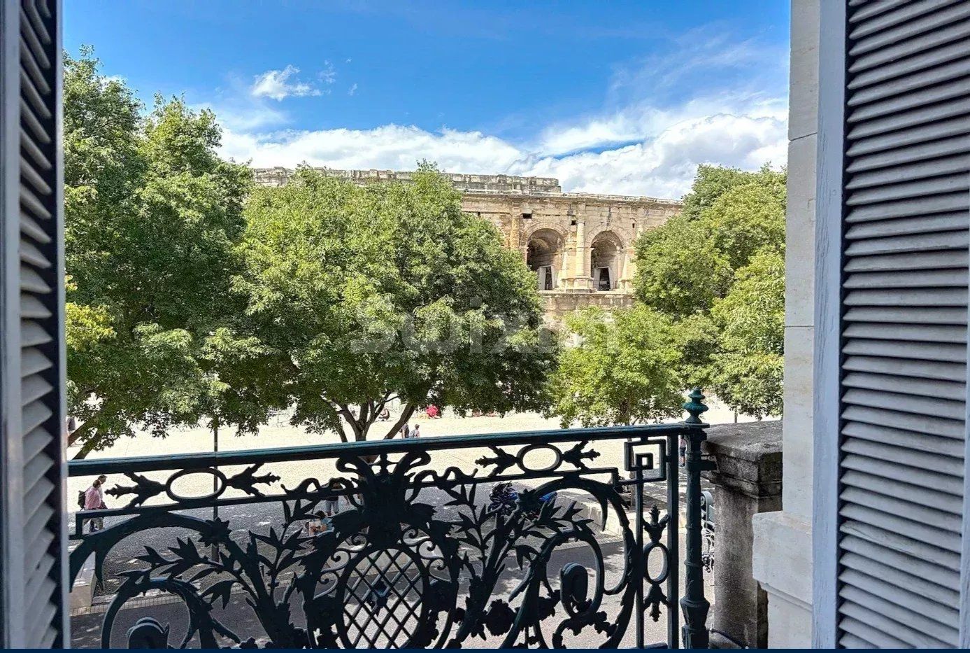appartamento 6 Camere in vendita su Nîmes (30000)