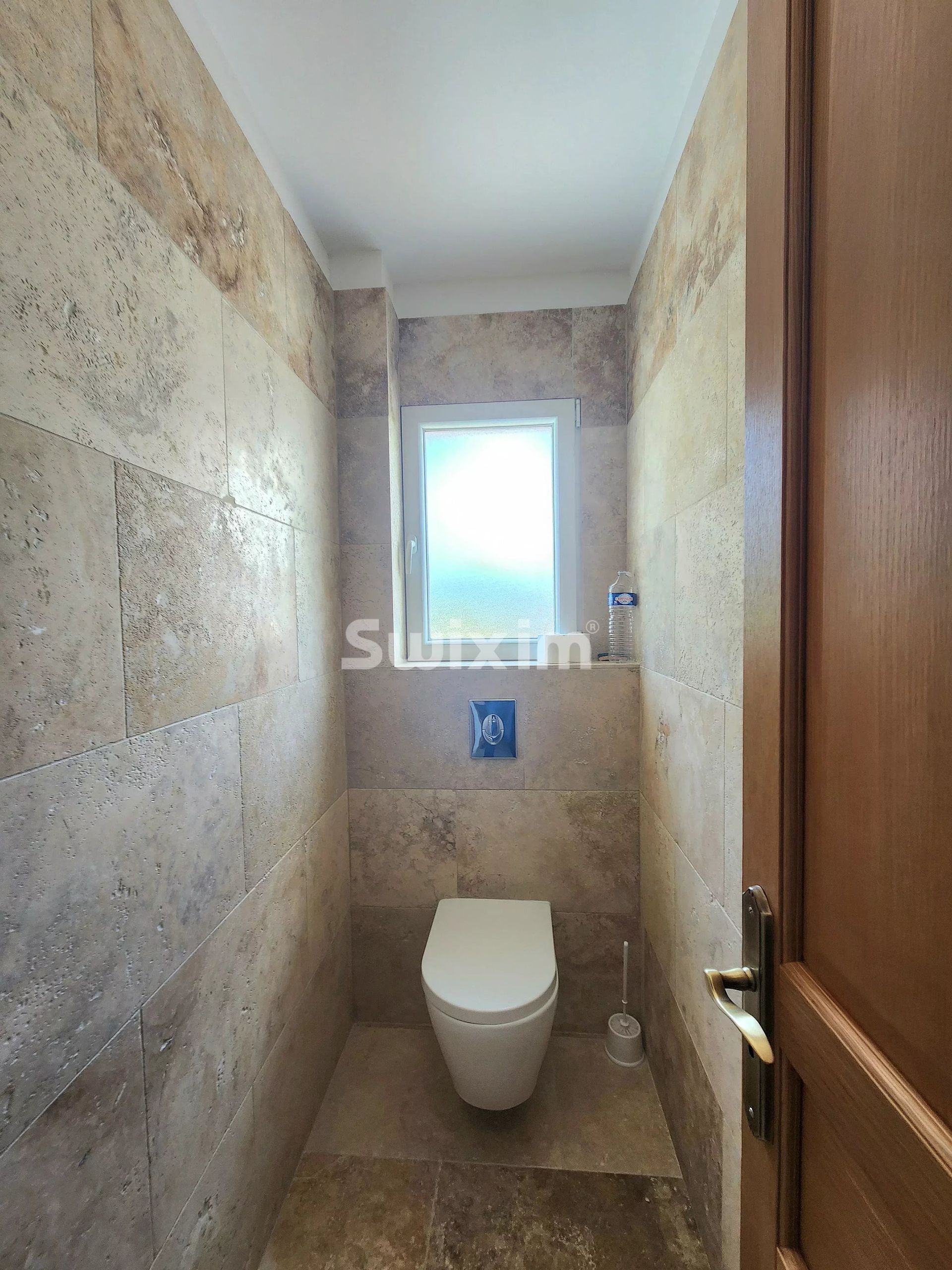 house 3 Rooms for sale on Vidauban (83550)