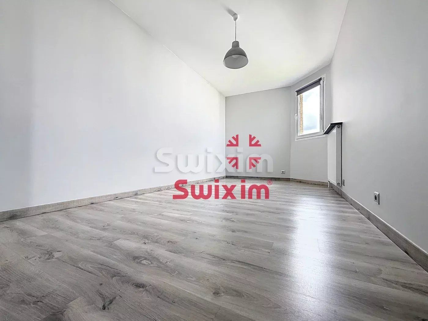 apartment 4 Rooms for sale on Créteil (94000)