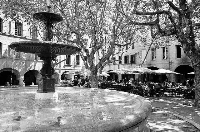 Vente Commerce Uzès 236&nbsp;m²