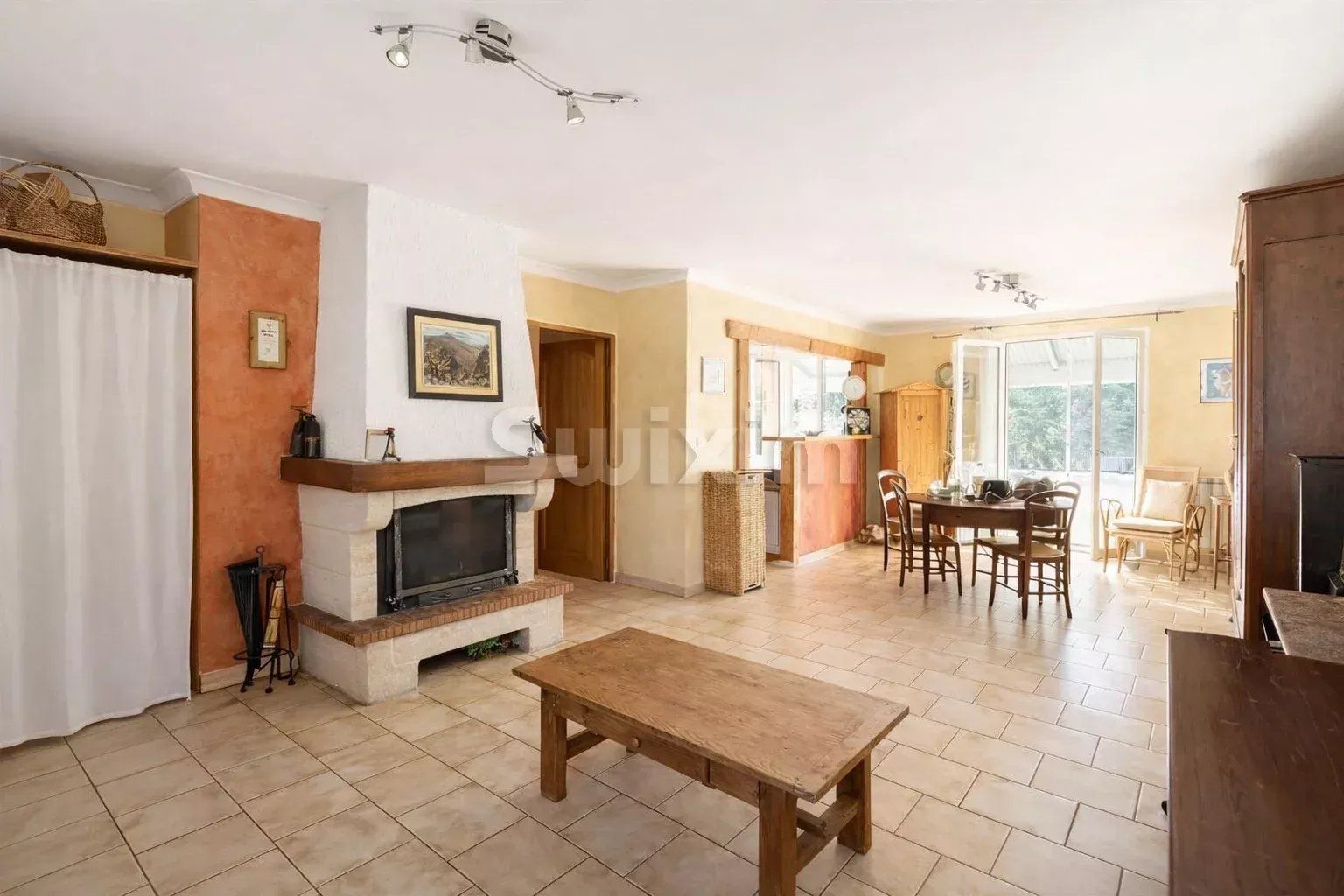 villa 8 Camere in vendita su Saint-Dionisy (30980)