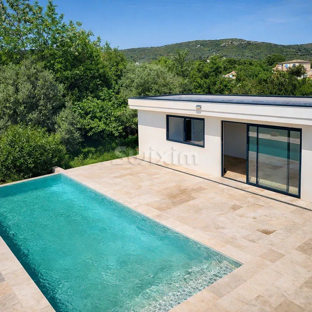 villa 6 Salas en venta en Sernhac (30210)