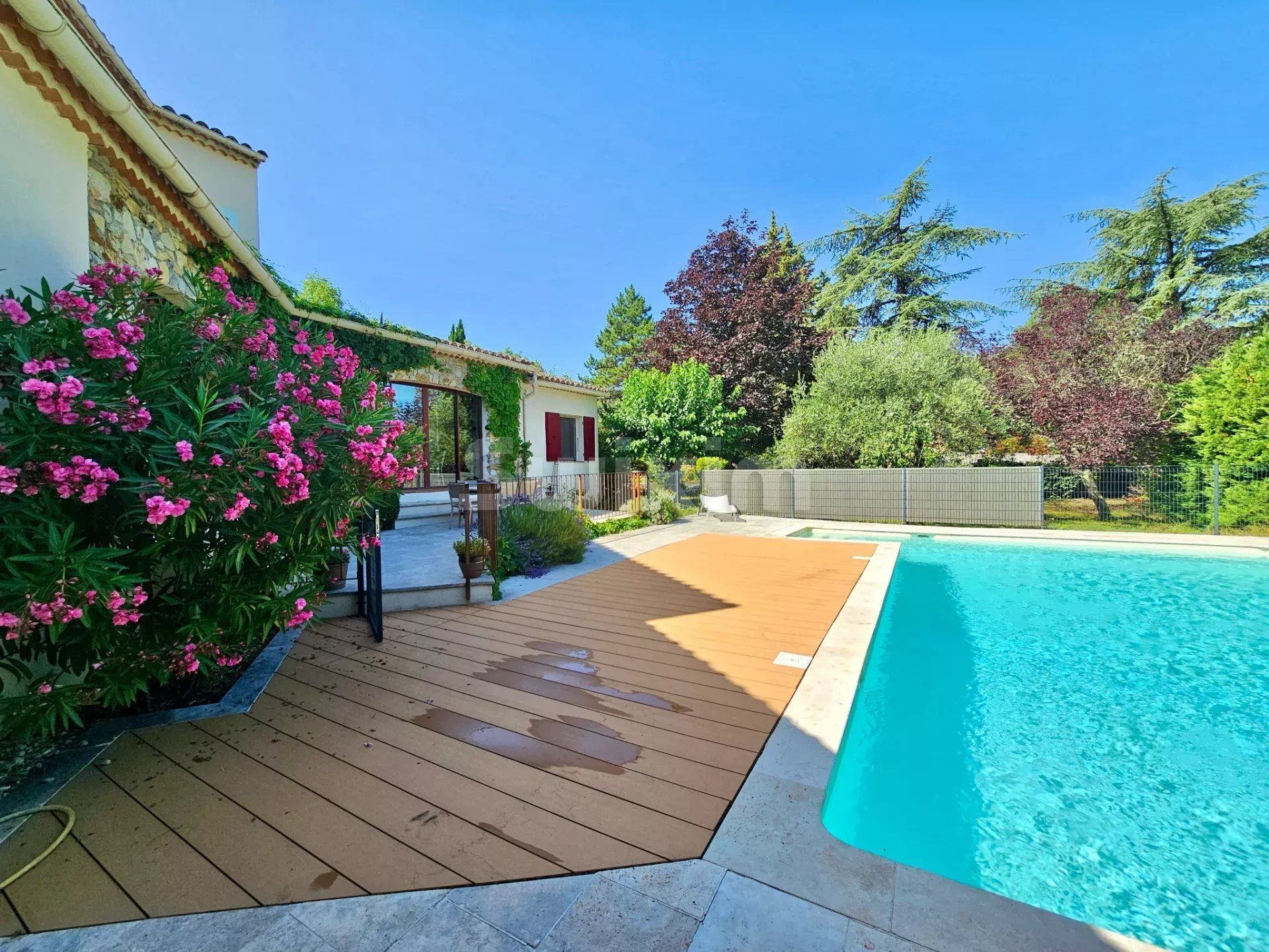 villa 6 Rooms for sale on Boisset-et-Gaujac (30140)