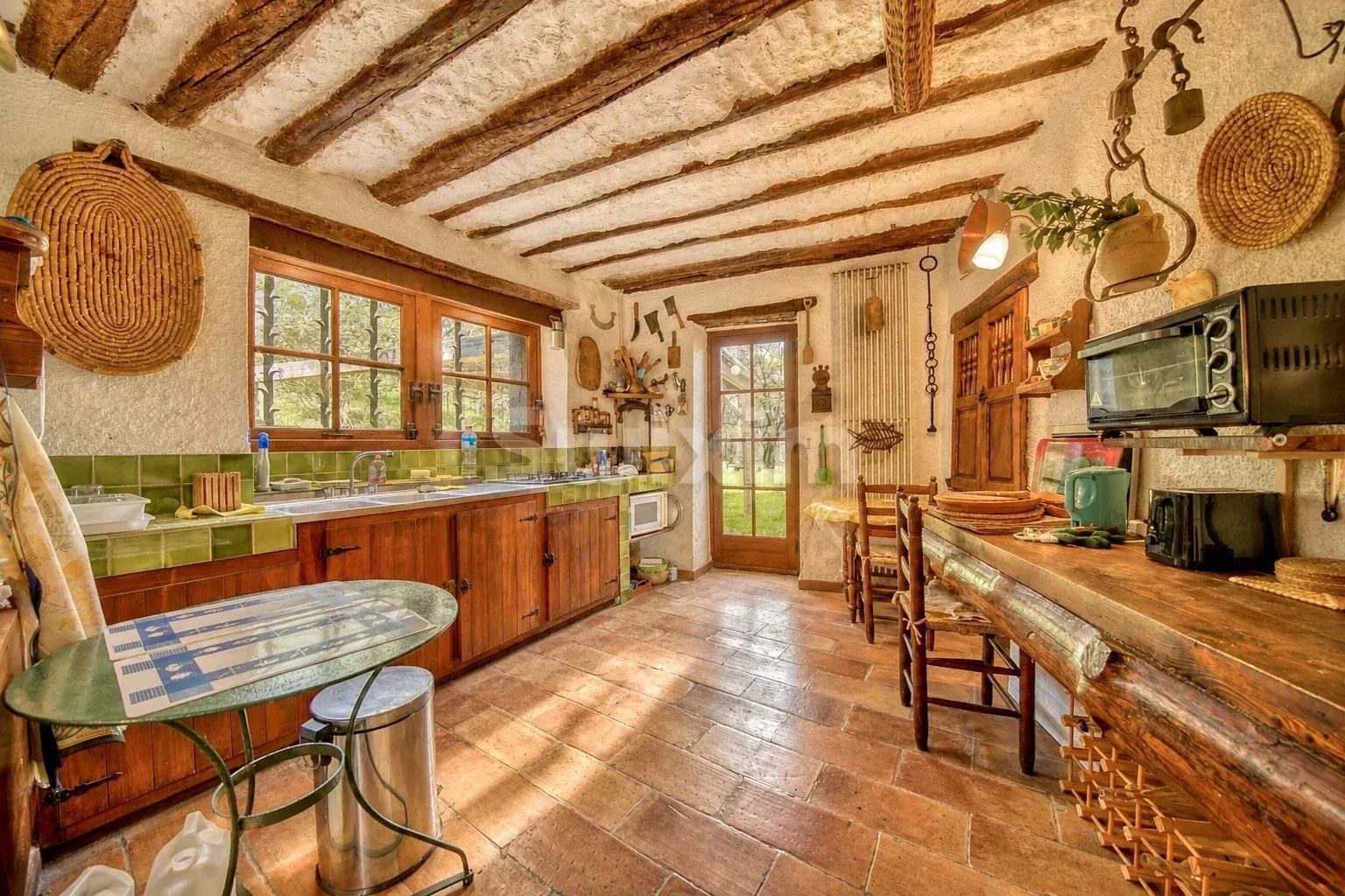 mas 11 Salas en venta en Saint-Paul-la-Coste (30480)
