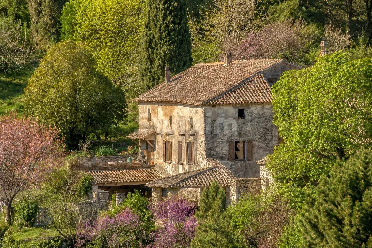 mas 11 Salas en venta en Saint-Paul-la-Coste (30480)