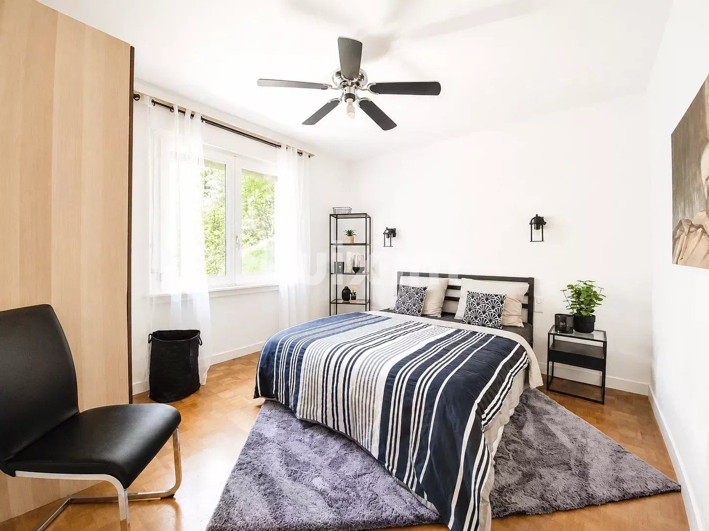 house 12 Rooms for sale on Valserhône (01200)