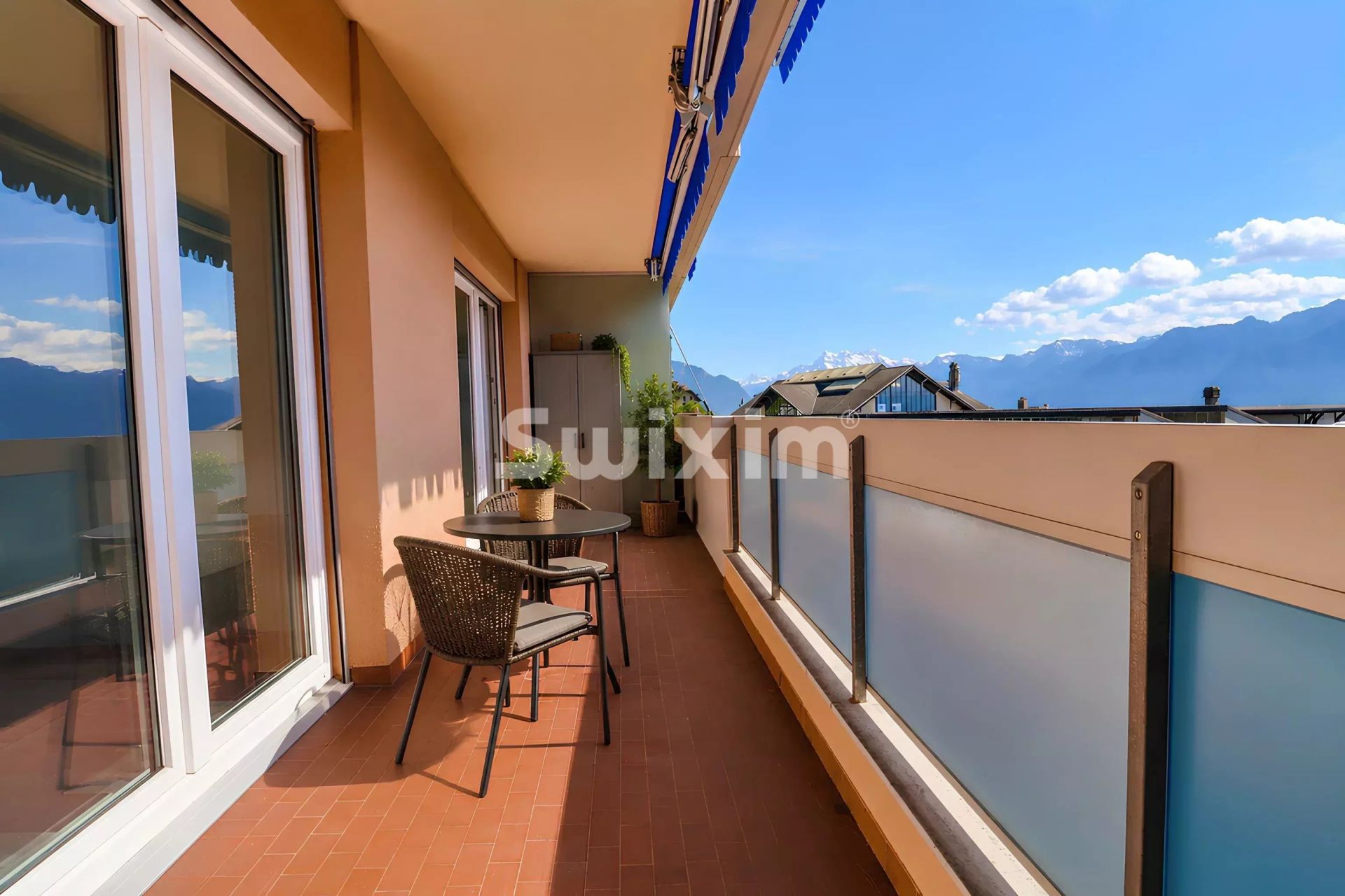 apartamento 4.5 Quartos para venda sobre Montreux (1820)