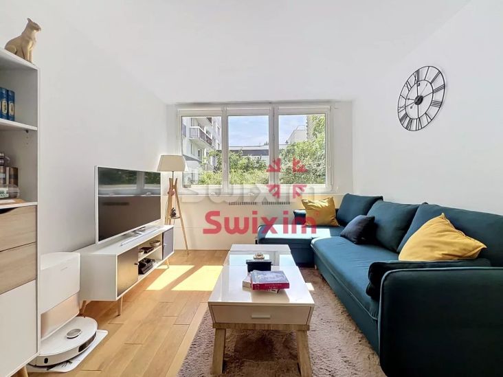 Sale Apartment Paris 10ème 3&nbsp;Rooms 42&nbsp;m²