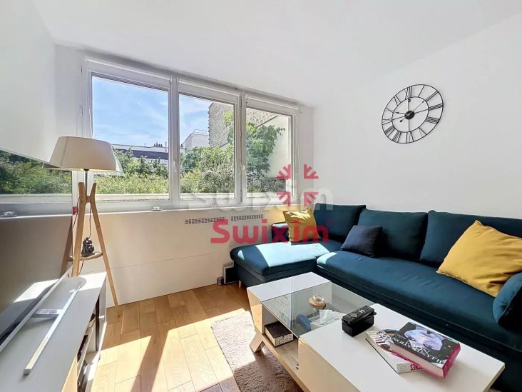 Sale Apartment Paris 10ème 3&nbsp;Rooms 42&nbsp;m²