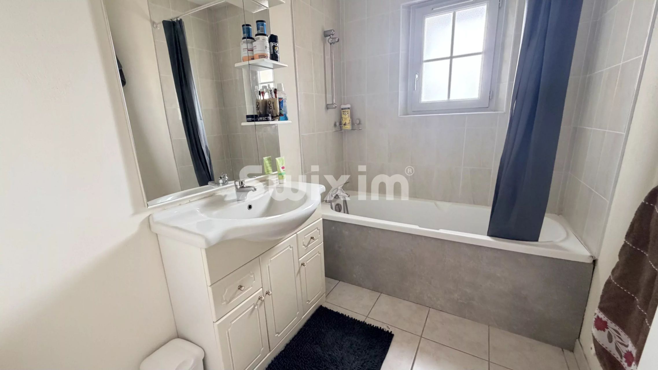 apartment 5 Rooms for sale on Moissey (39290)