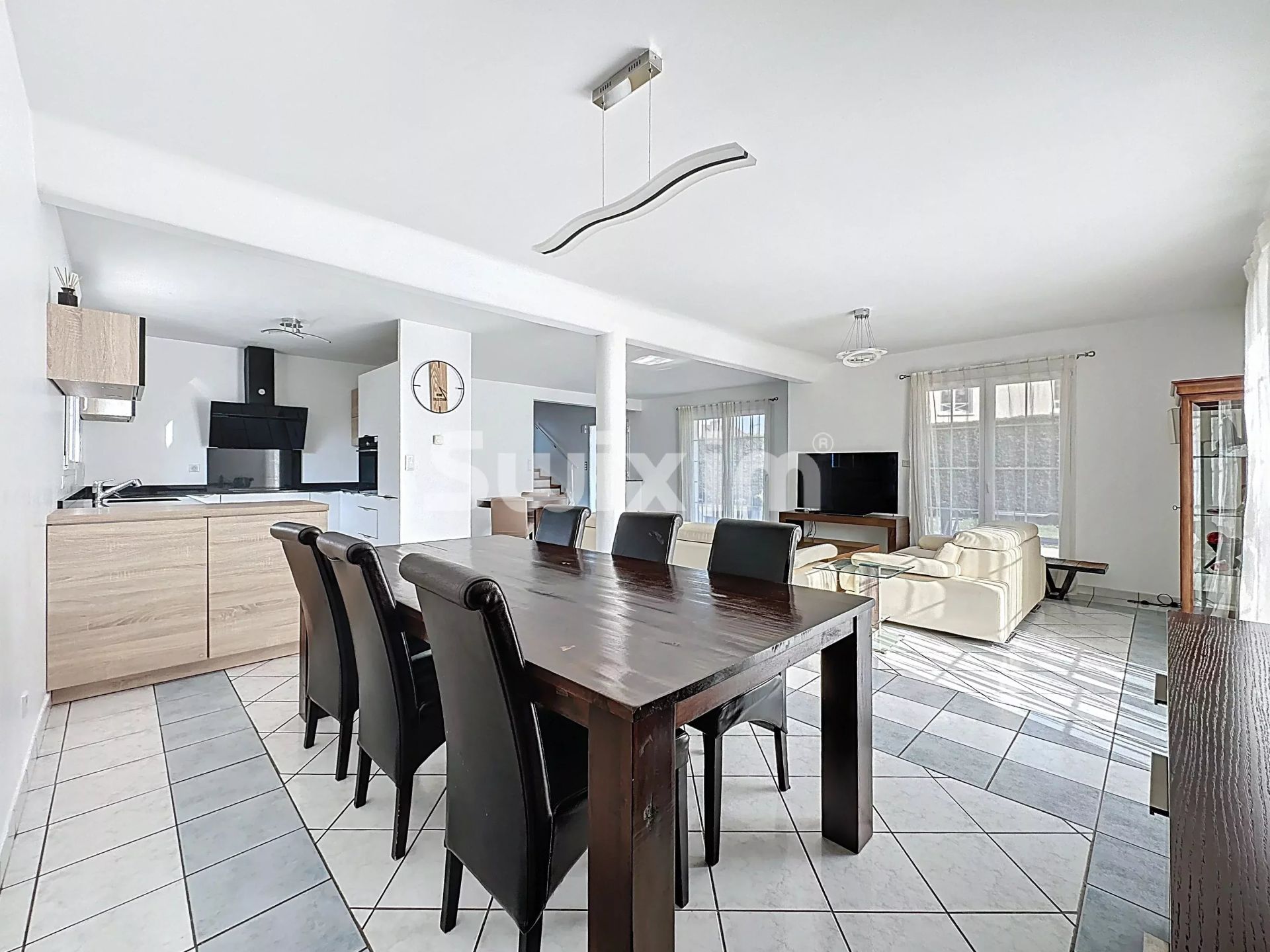 house 5 Rooms for sale on Saint-Genis-Pouilly (01630)