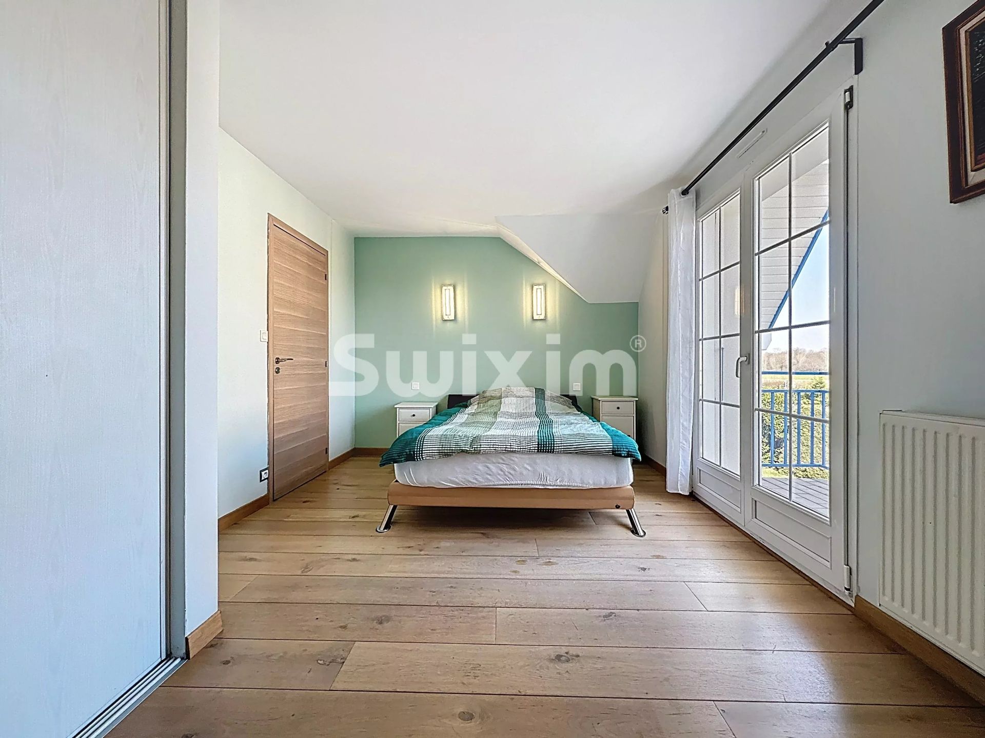 house 5 Rooms for sale on Saint-Genis-Pouilly (01630)