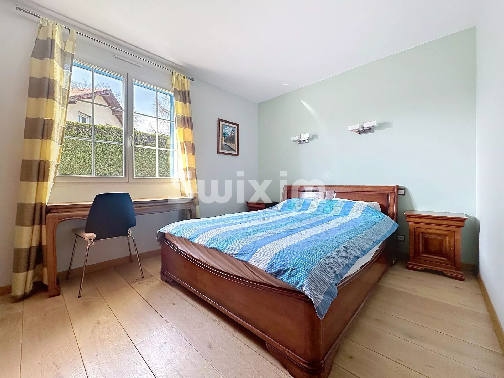 house 5 Rooms for sale on Saint-Genis-Pouilly (01630)