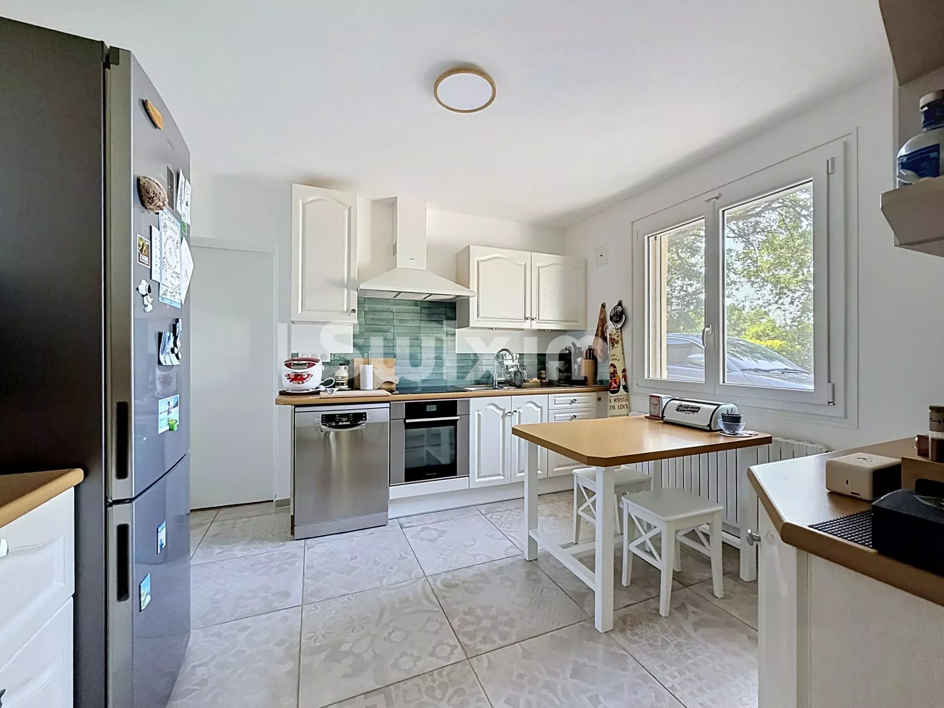 house 5 Rooms for sale on Grilly (01220)