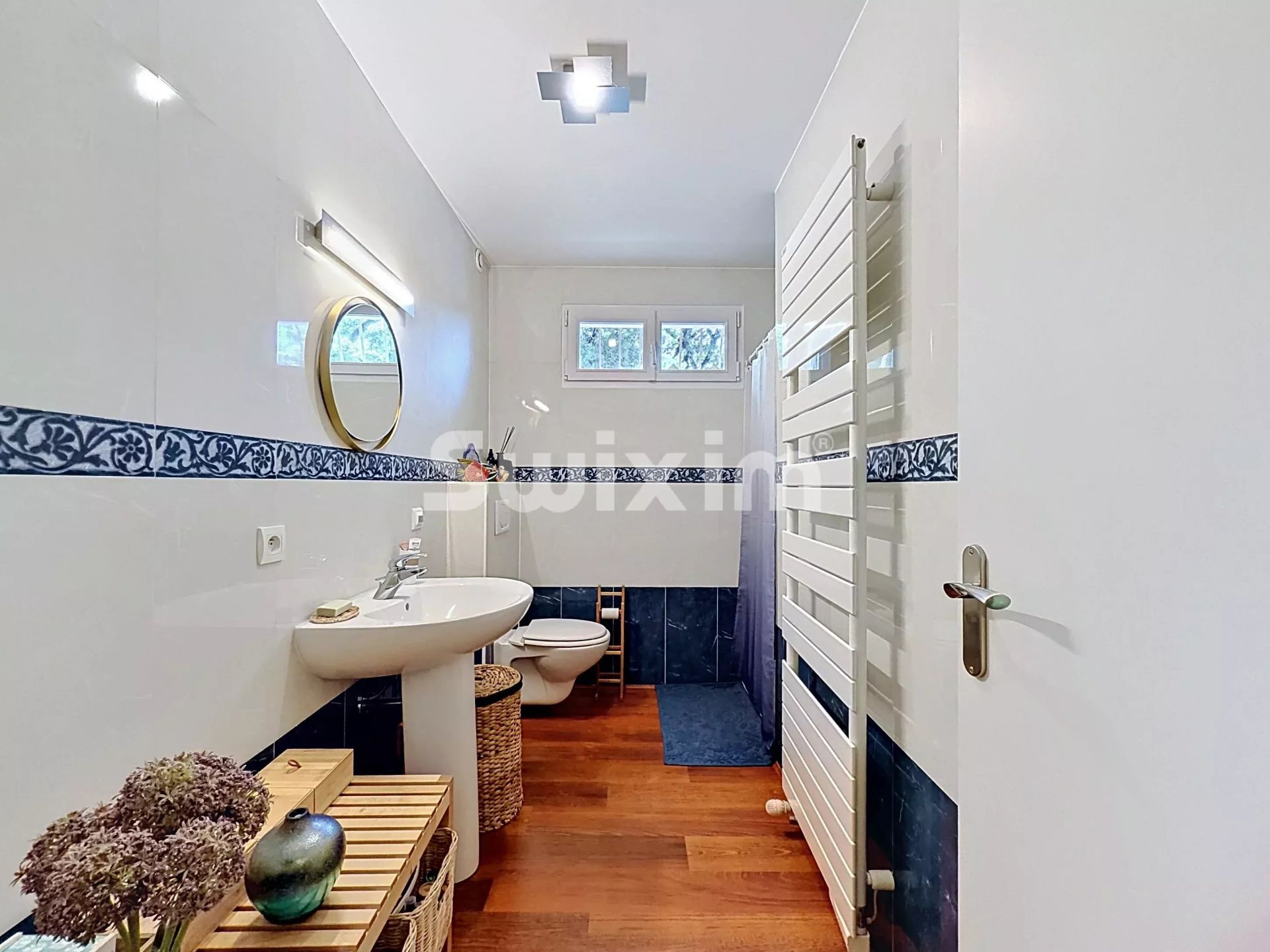 house 5 Rooms for sale on Grilly (01220)