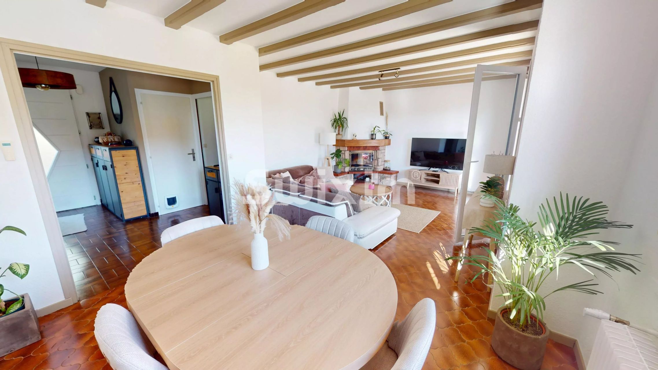 house 5 Rooms for sale on Cruseilles (74350)