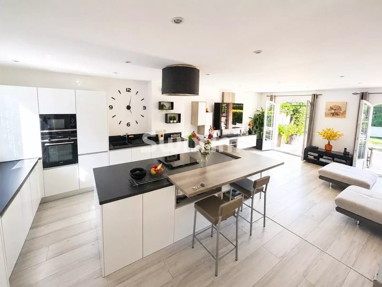 casa 4 Camere in vendita su Gassin (83580)