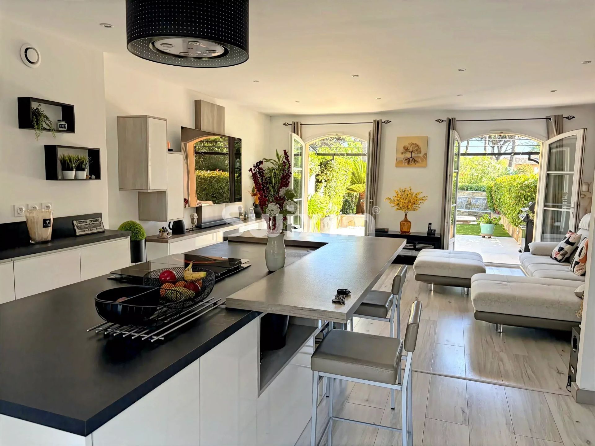casa 4 Camere in vendita su Gassin (83580)