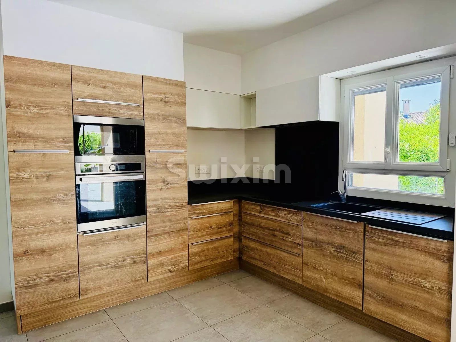 villa 8 Camere in vendita su Châteaurenard (13160)