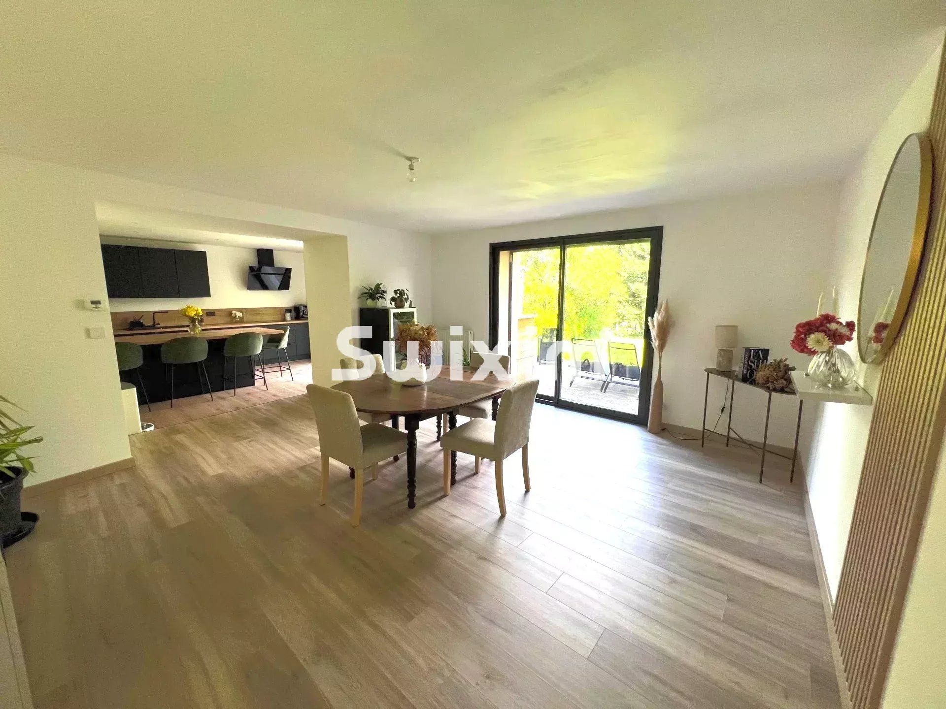 casa 5 Salas en venta en Lons-le-Saunier (39000)