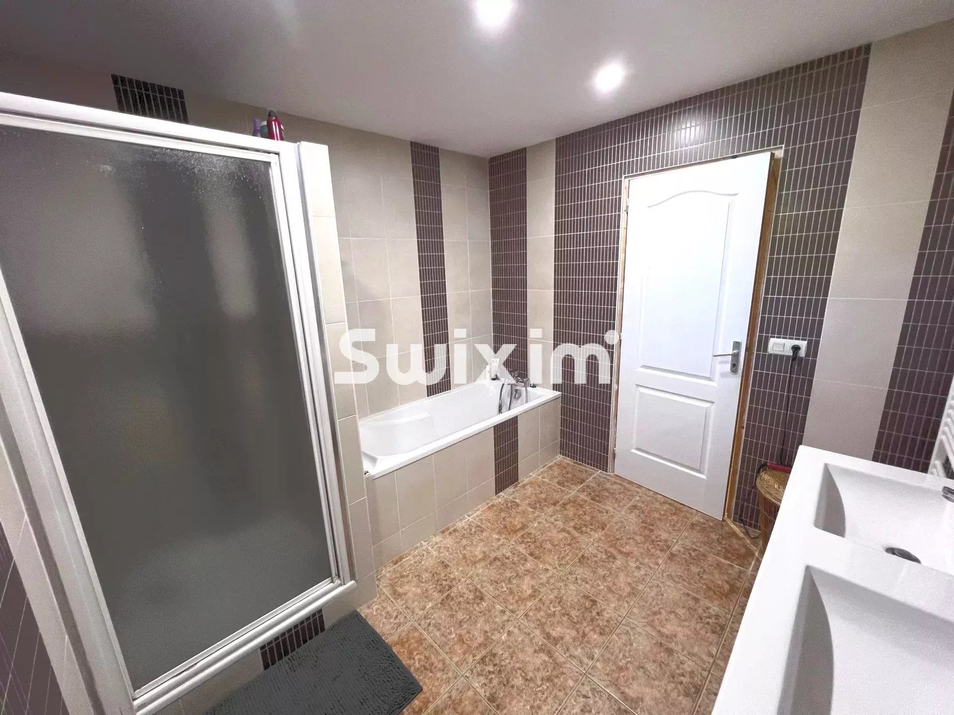 casa 5 Salas en venta en Lons-le-Saunier (39000)