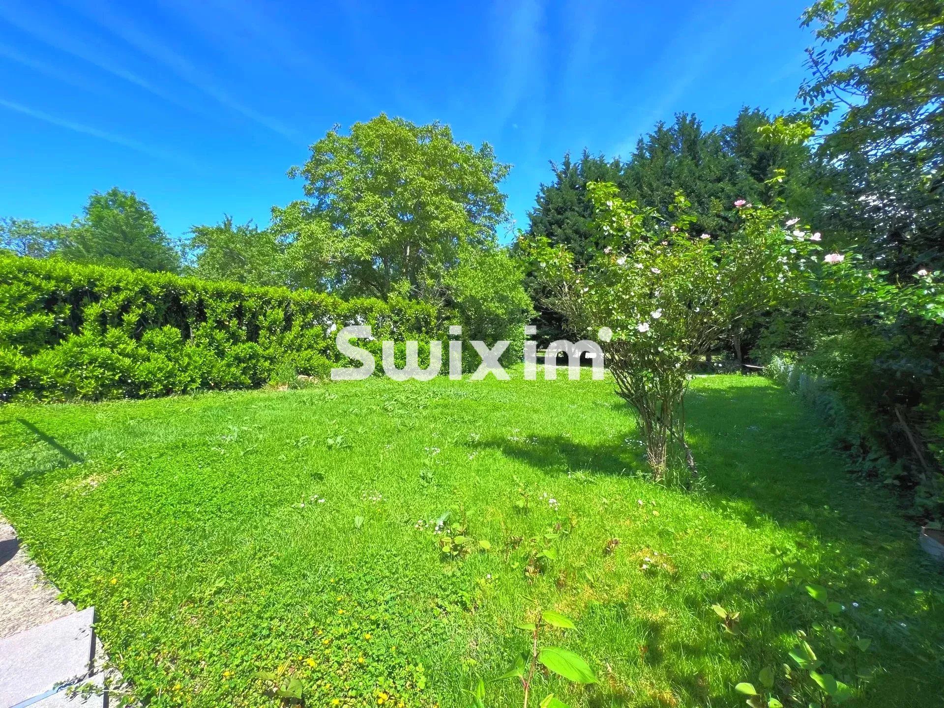 casa 5 Salas en venta en Lons-le-Saunier (39000)