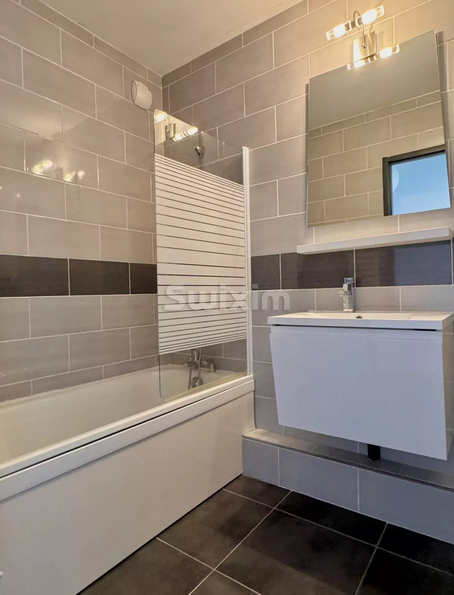 appartamento 3 Camere in vendita su Alès (30100)