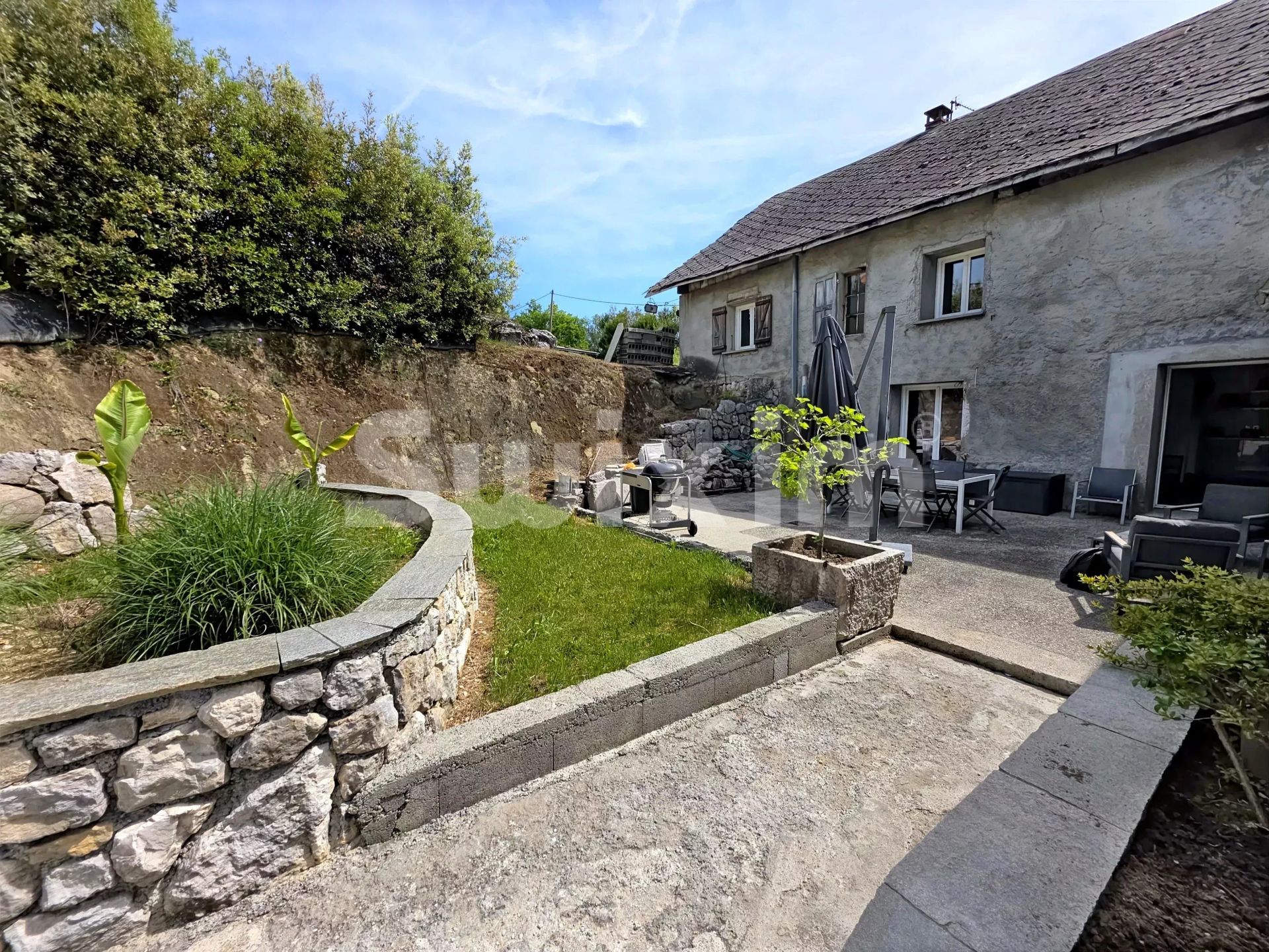 maison 8 Pièces en vente sur Entrelacs (73410)