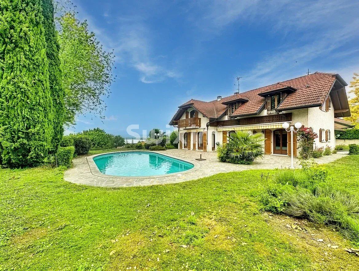 casa 6 Camere in vendita su Messery (74140)