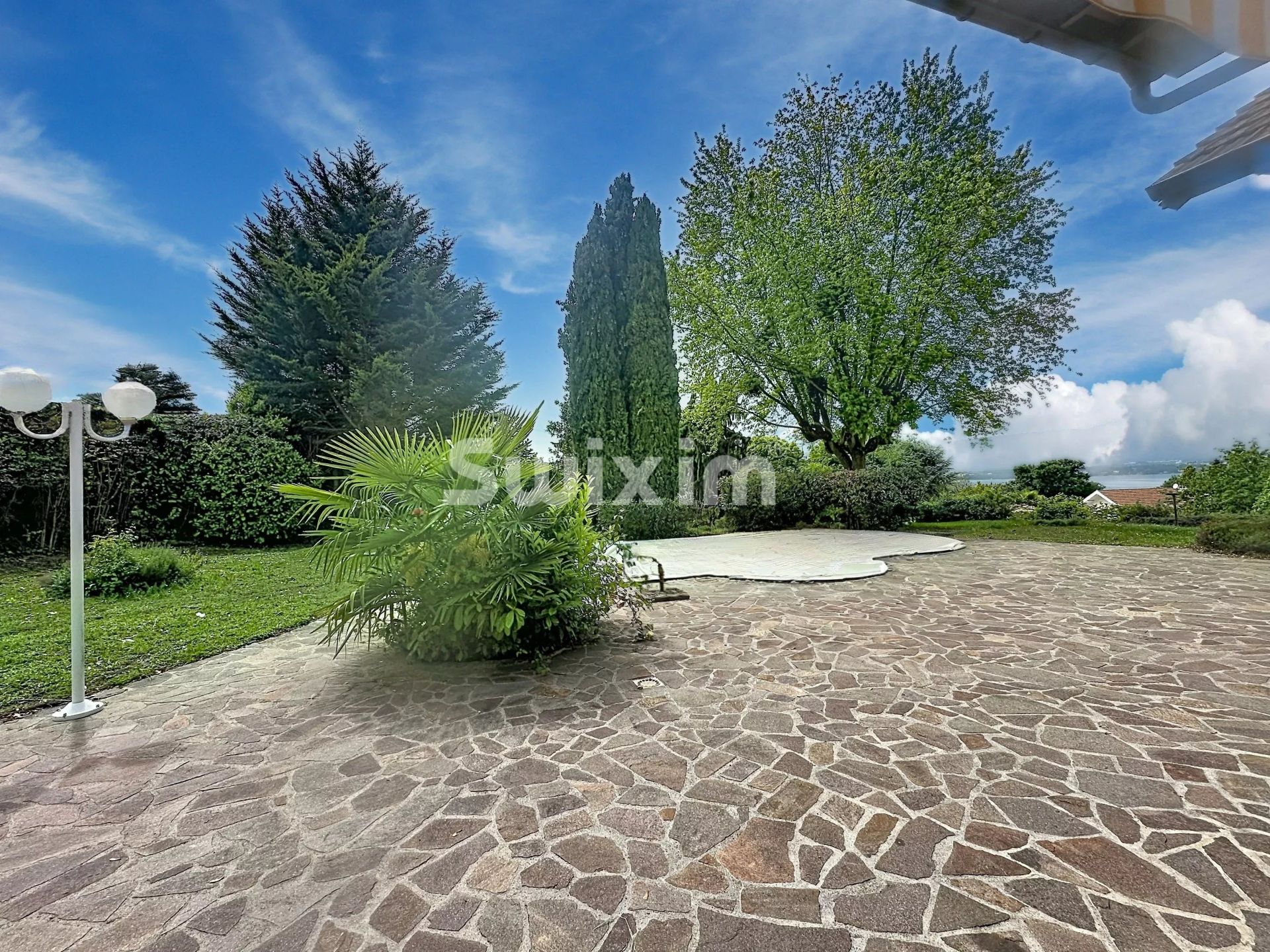 casa 6 Camere in vendita su Messery (74140)
