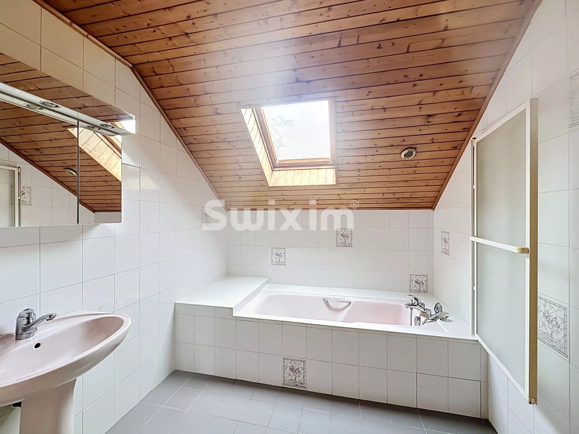 casa 6 Camere in vendita su Messery (74140)