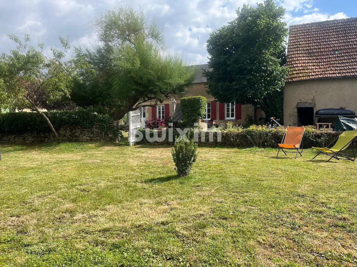 house 4 Rooms for sale on Saint-Révérien (58420)