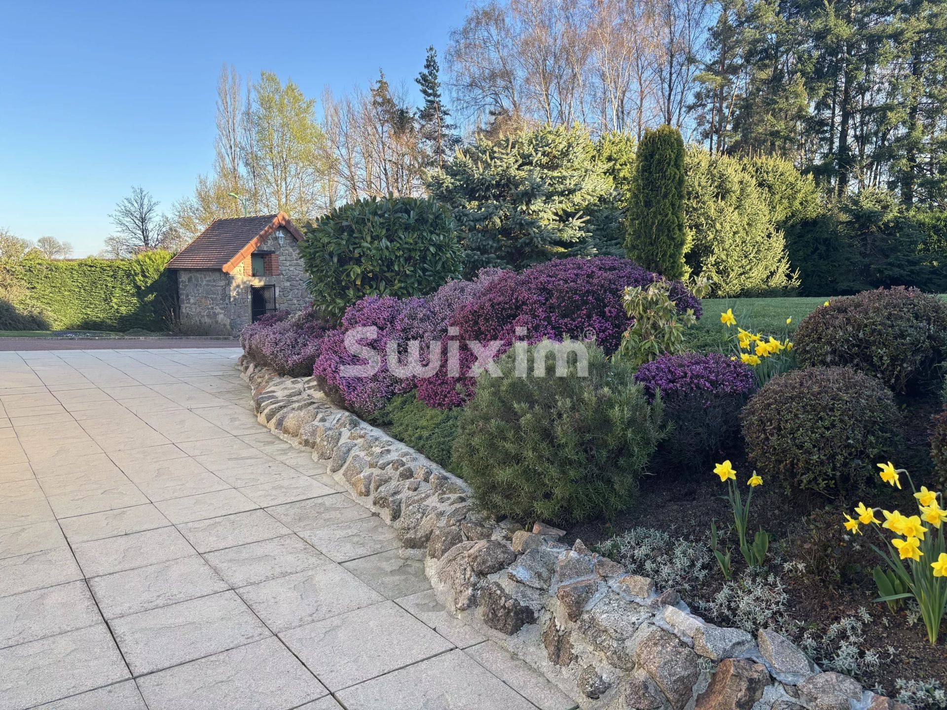 house 7 Rooms for sale on Saulieu (21210)