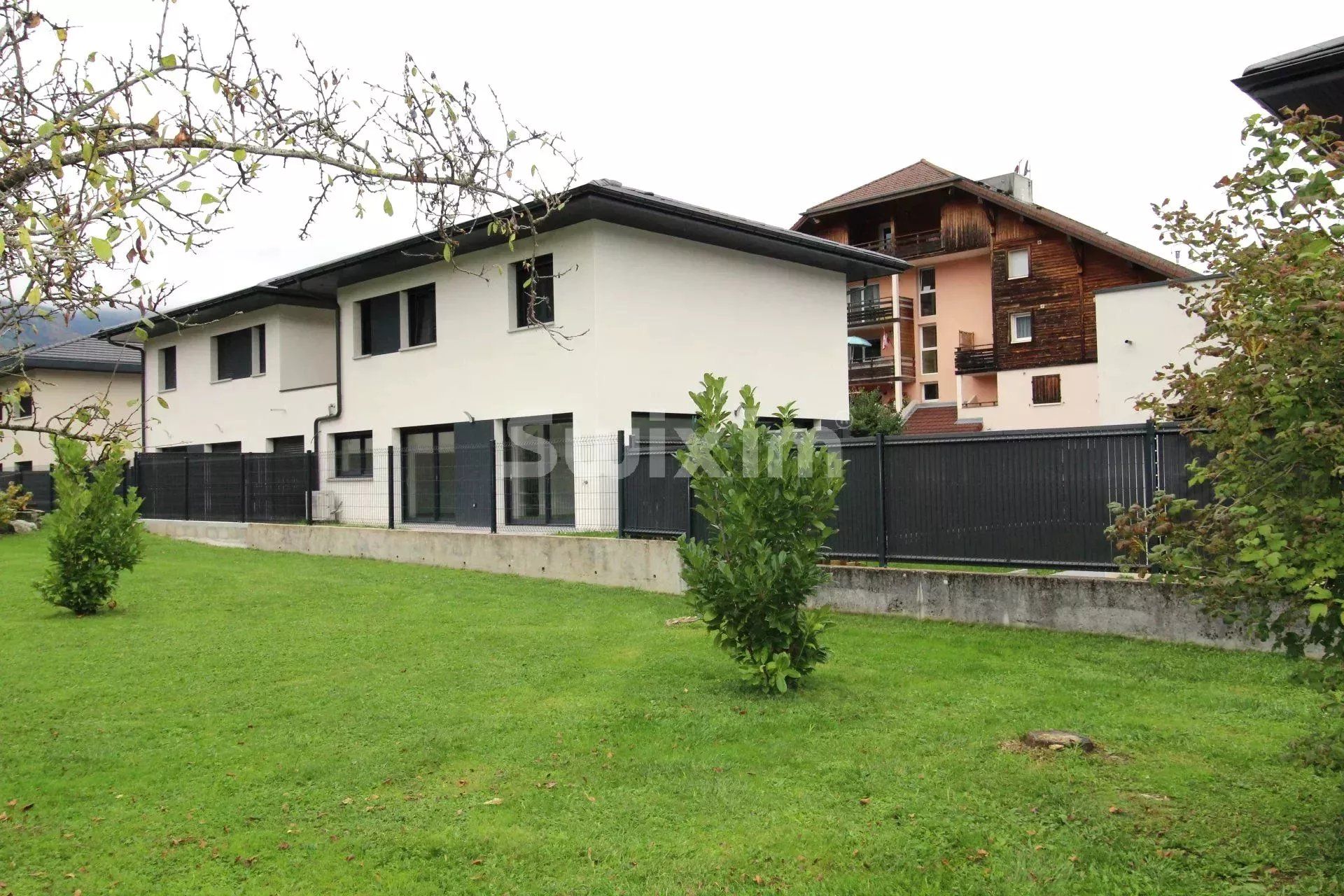 house 4 Rooms for sale on Scionzier (74950)