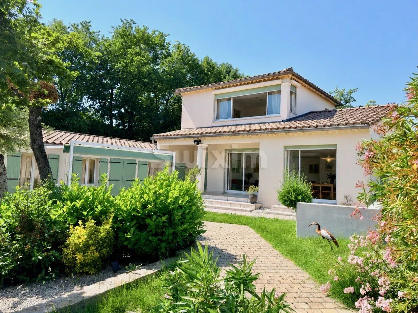 casa 8 Camere in vendita su Uzès (30700)