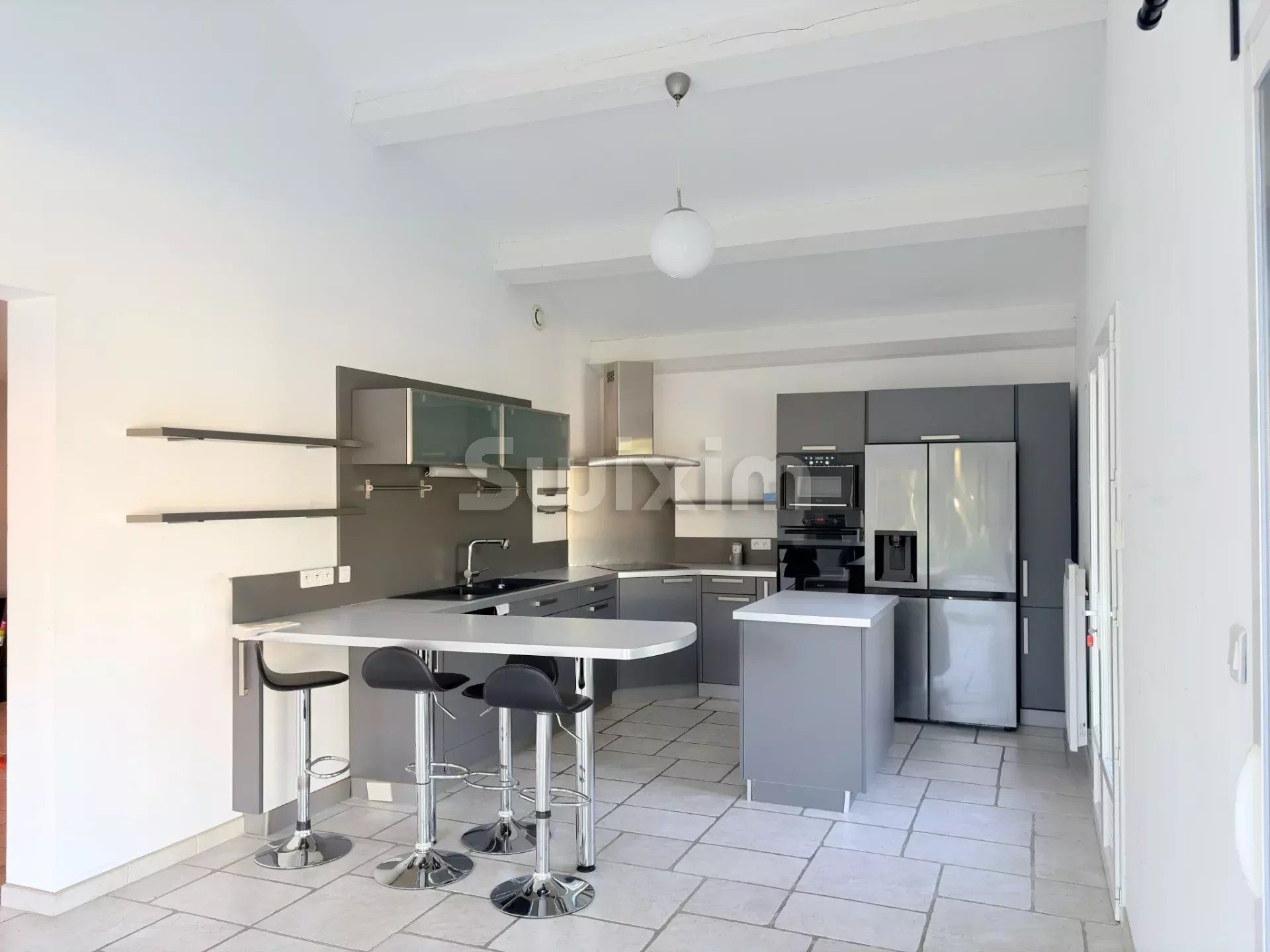 casa 8 Camere in vendita su Uzès (30700)