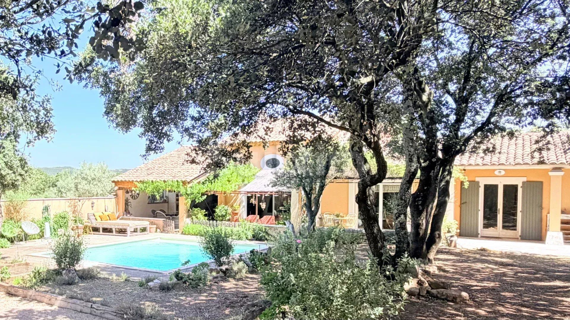 villa 8 Camere in vendita su Uzès (30700)